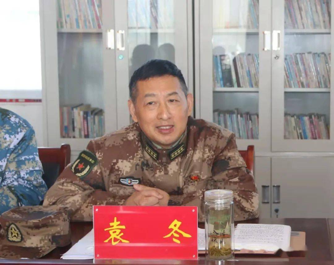 驻马店军分区政委袁冬,市公安局副局长王学钊莅临现场.
