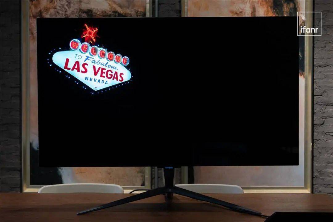 创维 G90 显示器体验：售价近万元，但居然挺有性价比？