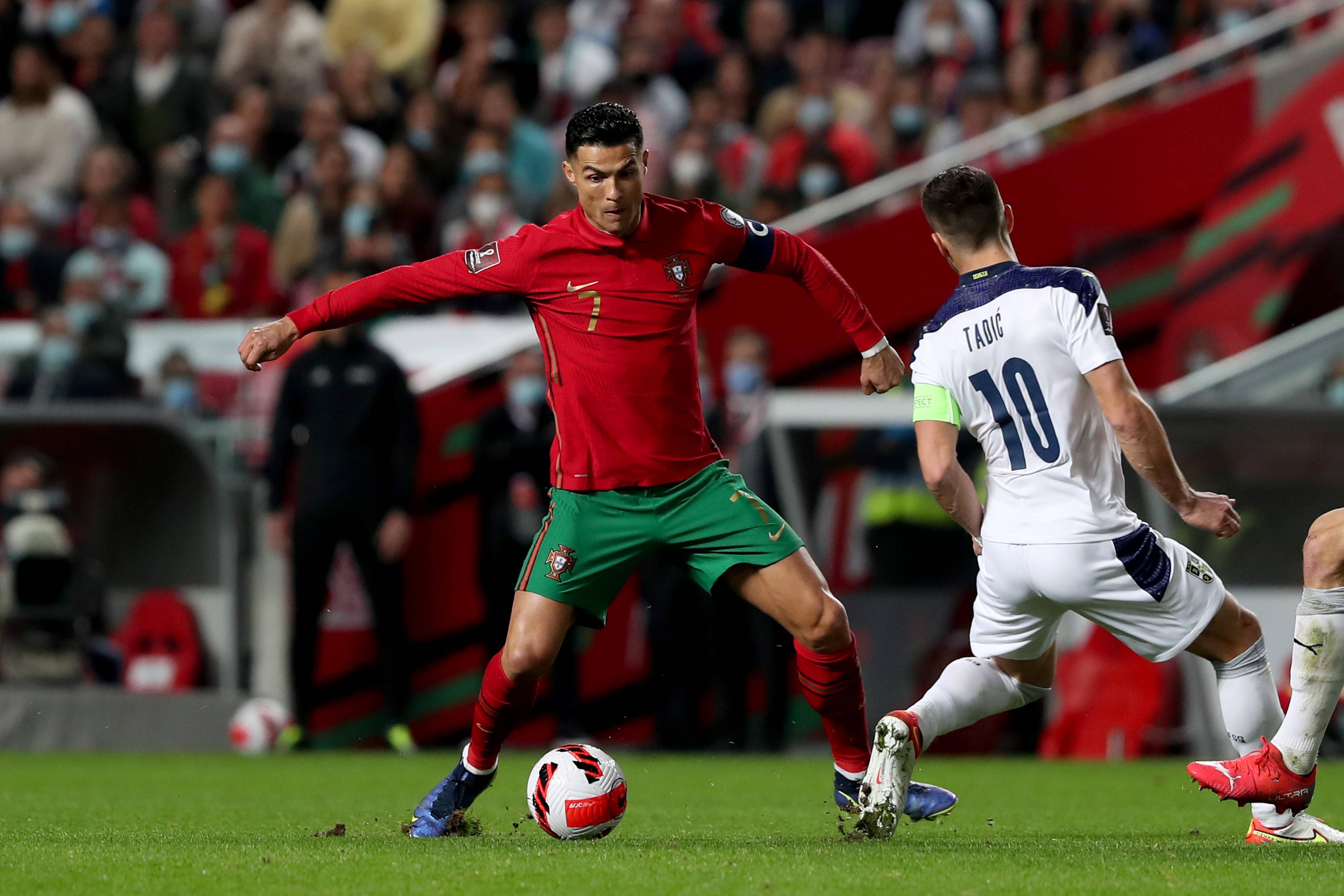 足球——世预赛:葡萄牙不敌塞尔维亚
