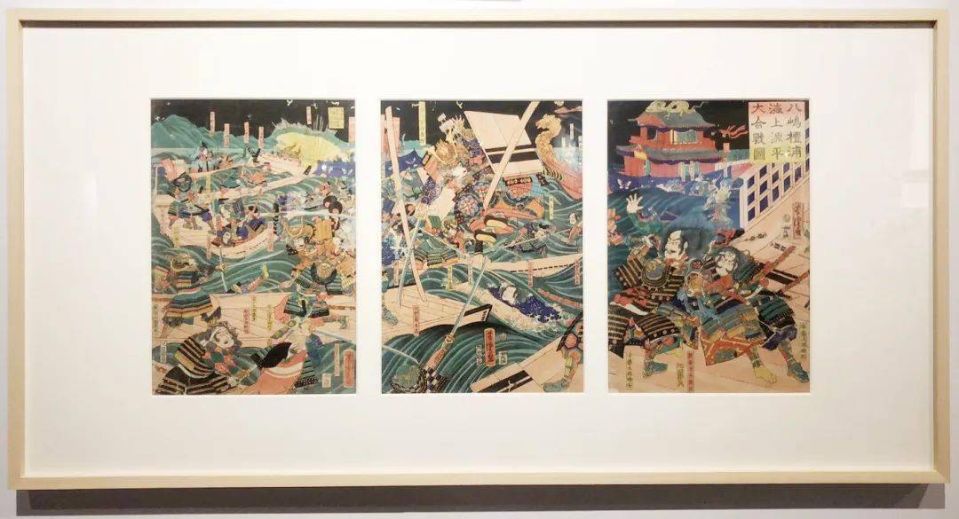 进入展览,首先映入眼帘的就是8米高的沉浸式体验空间,浮世绘画作跟随