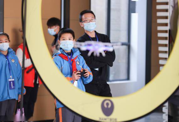 浙江湖州：智能普及大赛 丰富课余时光