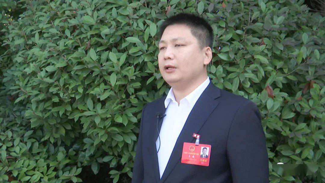代表,委员热议《政府工作报告》⑥_红安