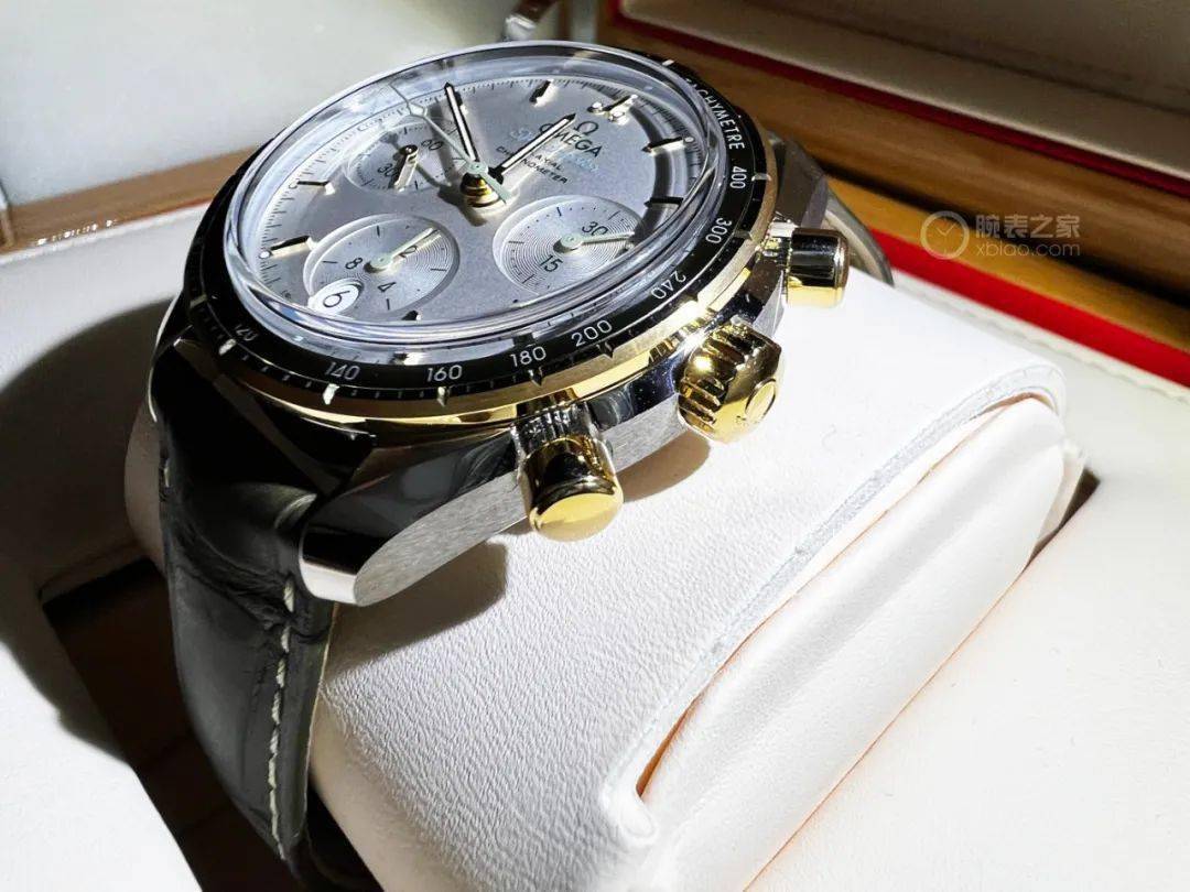 外观这枚表，我愿称之为超霸颜值担当