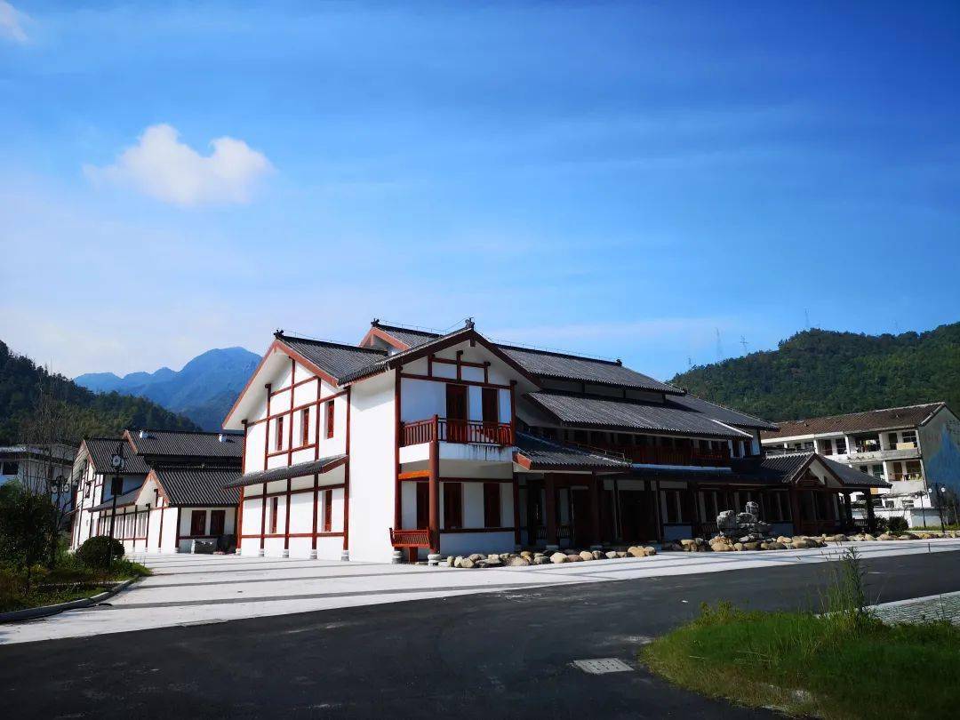 健康温州镇精彩丨平阳县顺溪镇古镇溪涧森林氧吧溪流边的花园村庄