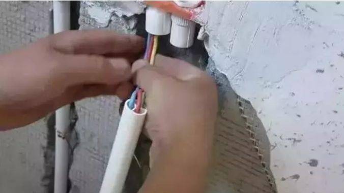 电线穿管,为什么越来越多师傅用这个而不用钢丝绳?