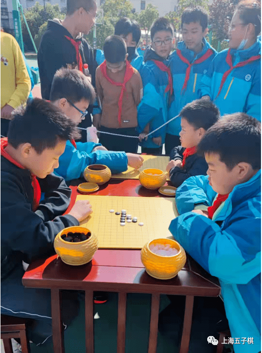上海市保德中学举办五子棋大赛