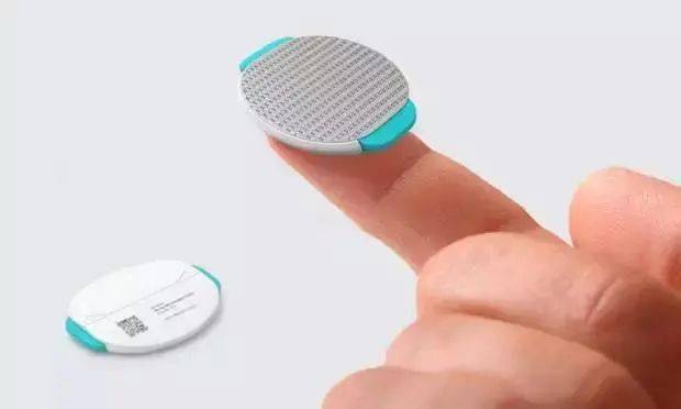 不用打针的皮肤贴片新冠疫苗要来了！英国突破性新技术，保护力或长达几十年！