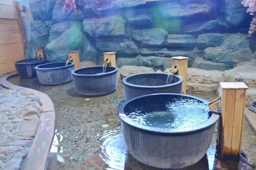 巩义长寿山下颐和涌泉温泉 ,特惠1大1小亲子票19.