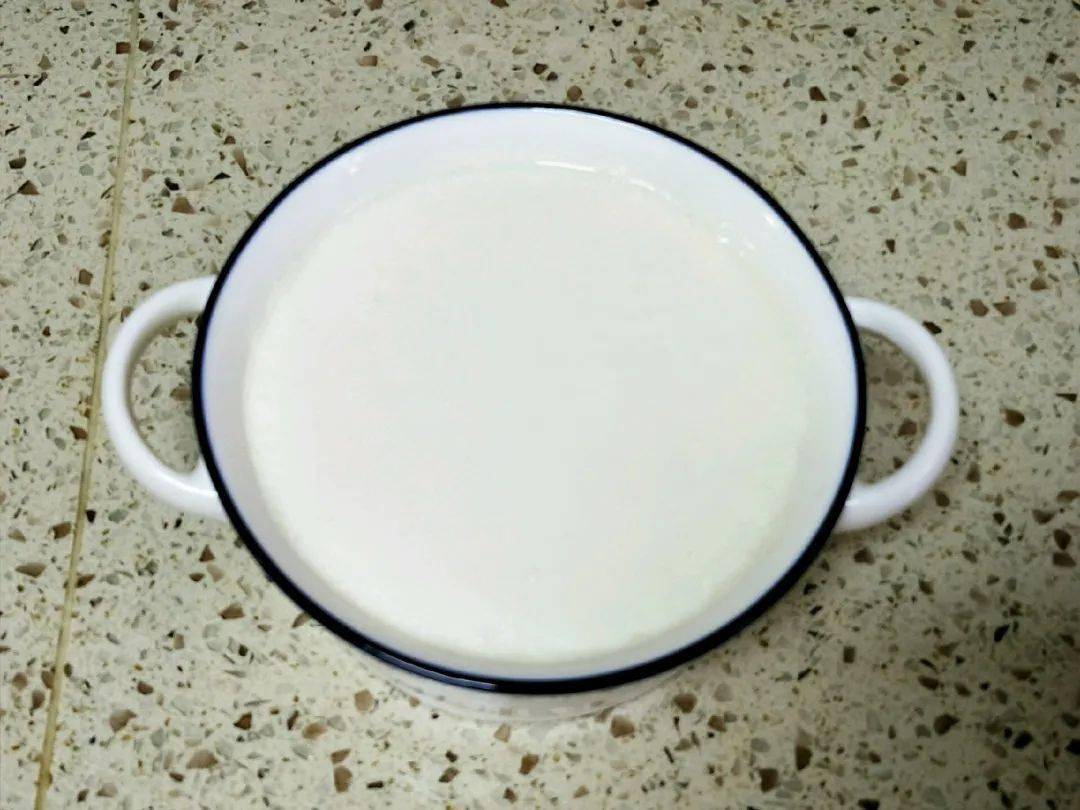 入口|可以吃的牛奶，4种原料在家搞定！有手就能做，入口即化胜过敷面膜！