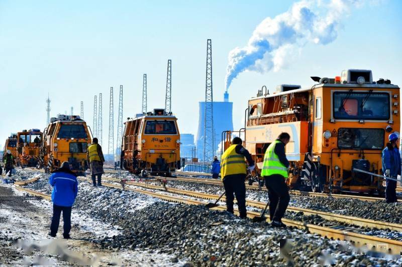 新疆烏將鐵路擴能改造工程甘泉堡至準東北段新增二線開通運營