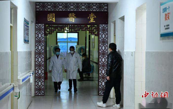 翟羽佳|河北献县：乡镇“国医堂”为农民群众健康“把脉”