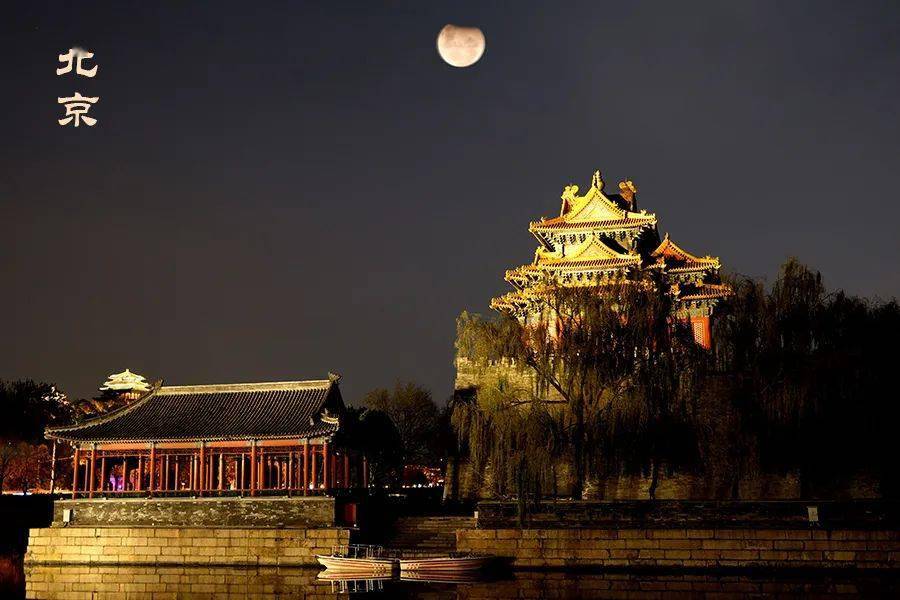 “超长待机”月偏食，高清大图！