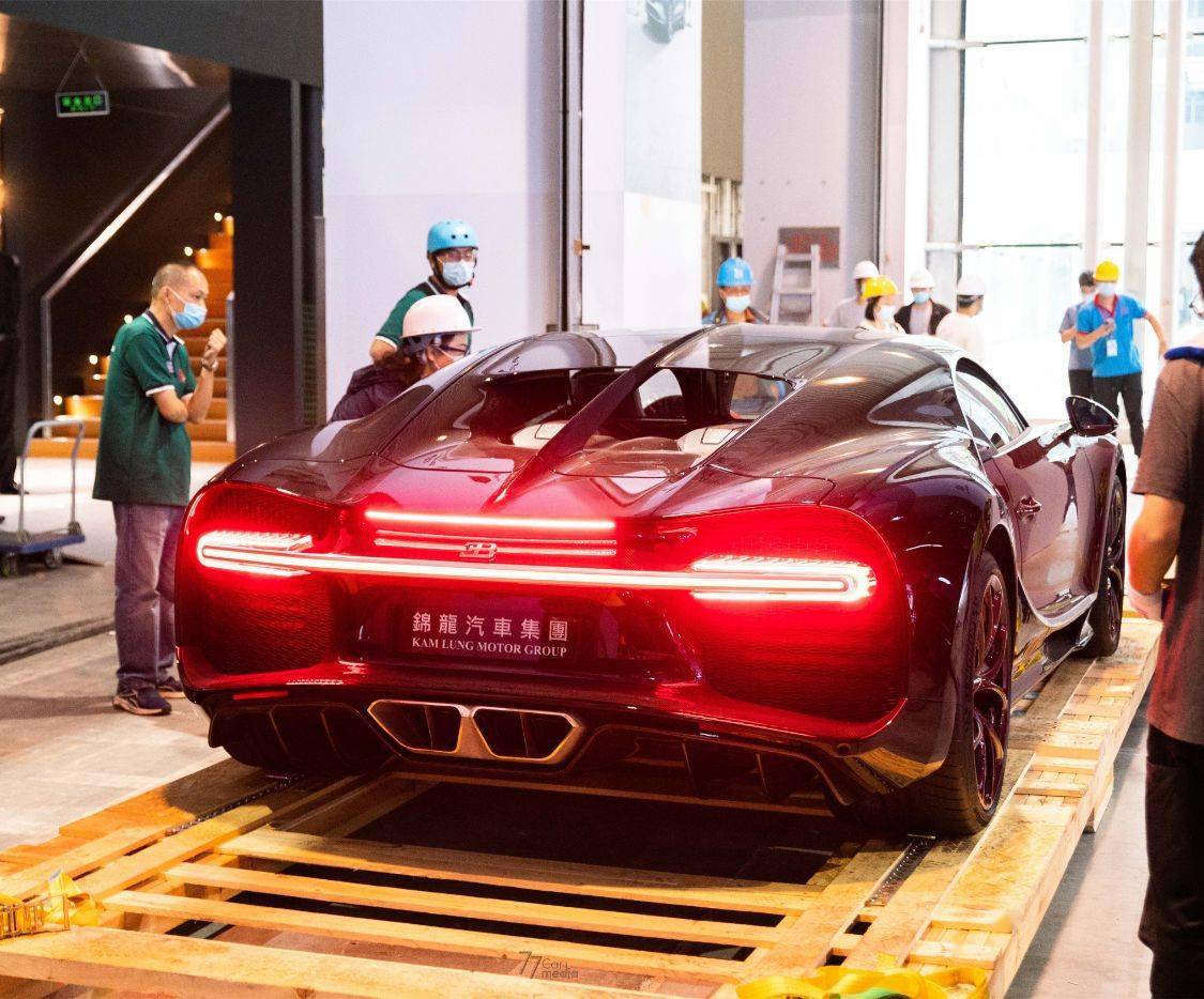 3500万布加迪现身广州两年没卖出去不能上内地牌