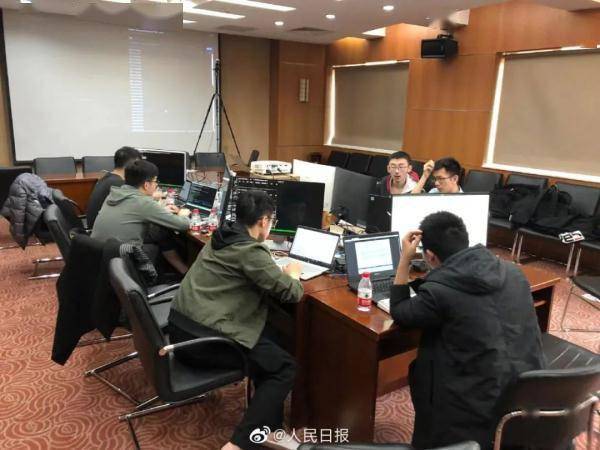 四连冠！虽然看不懂，就是觉得牛