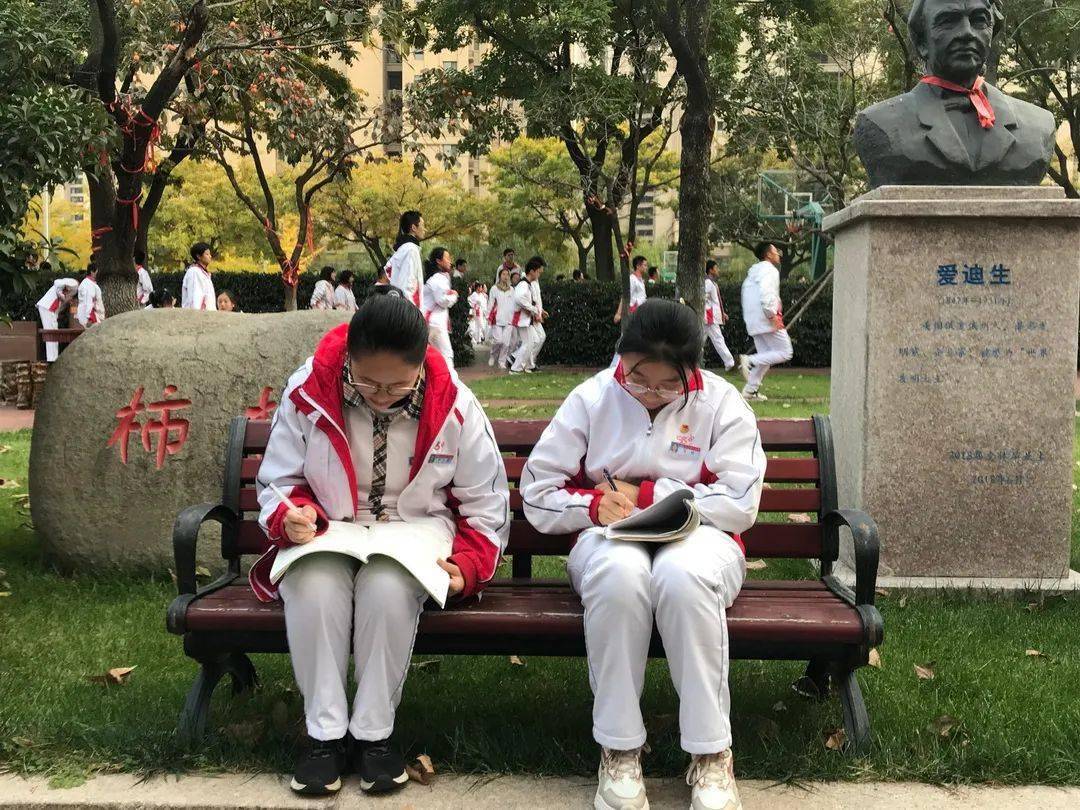 美在身边 青岛五十八中教职工摄影作品展_校园