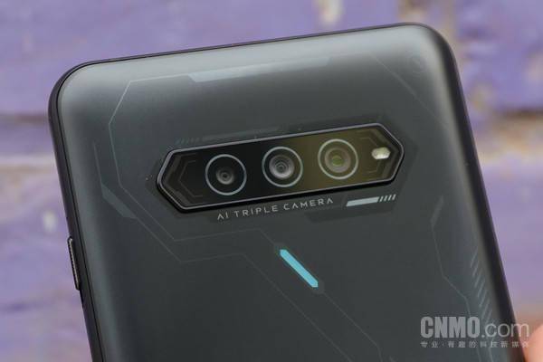 黑鲨4S Pro评测：全方位进化 满足游戏玩家的所有需求