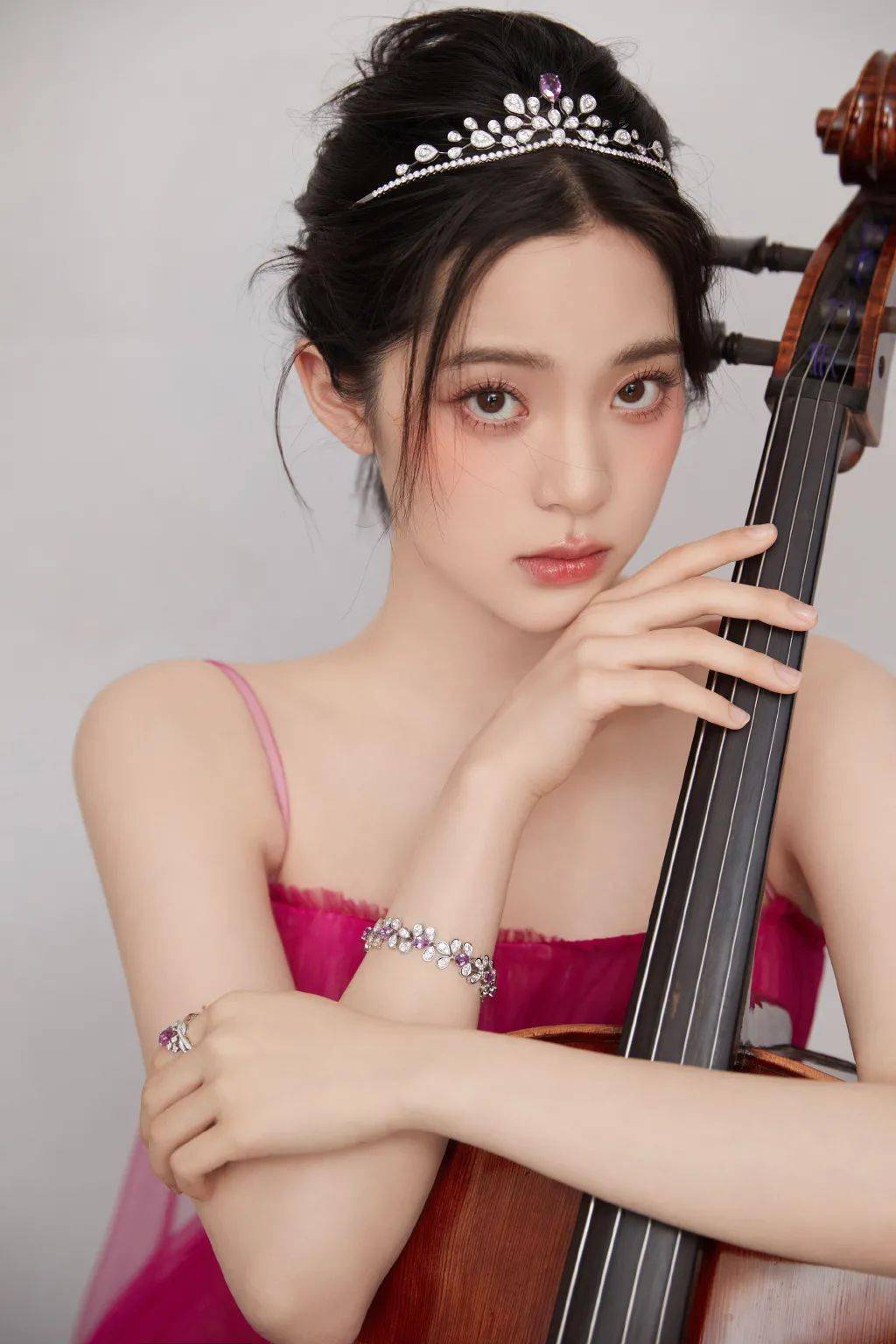 面的女明星们亲身力证“腮红是妆的灵魂”！