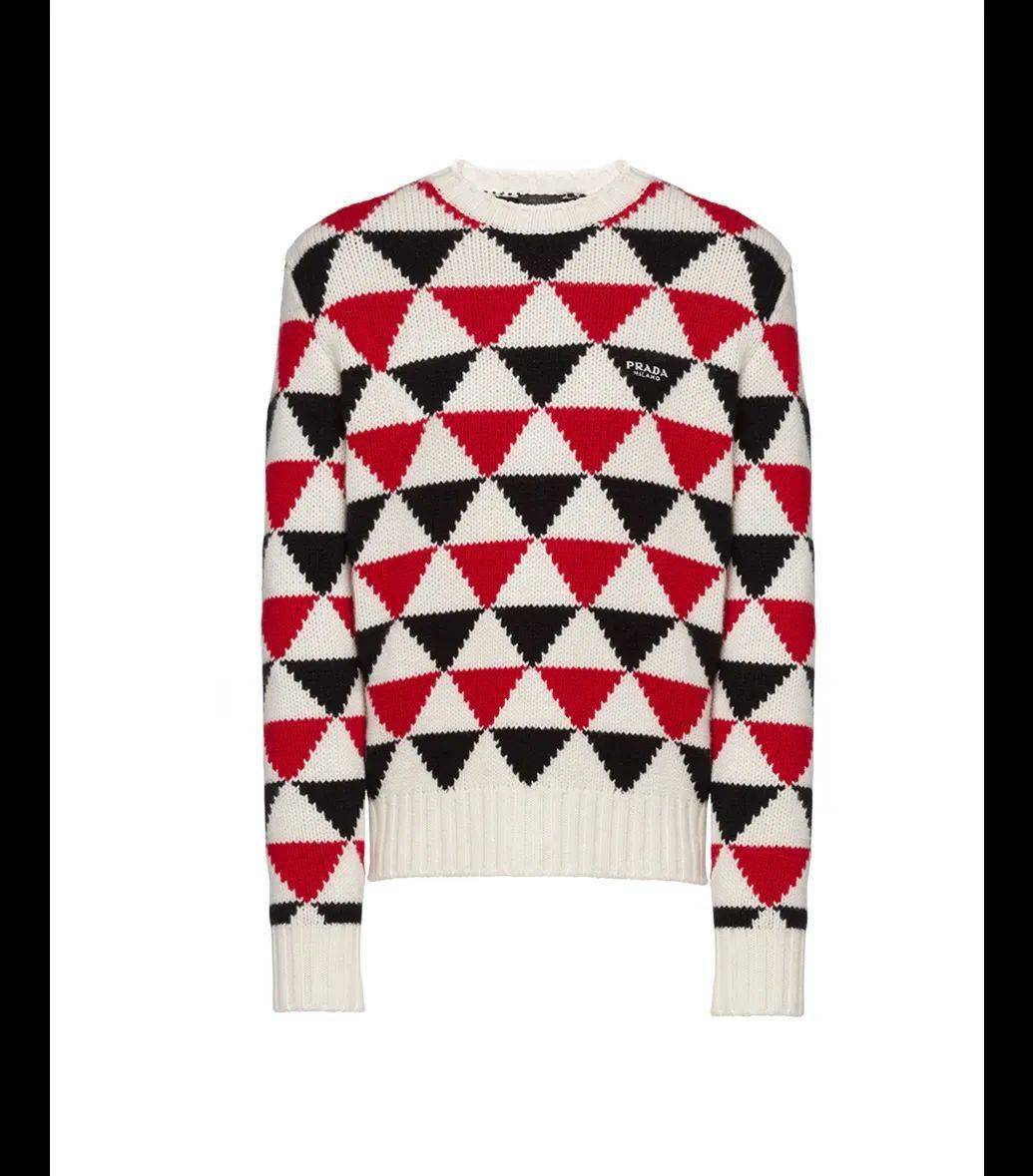 冬日 《女明星雪地穿搭攻略》连羽绒服都越来越“卷”了?