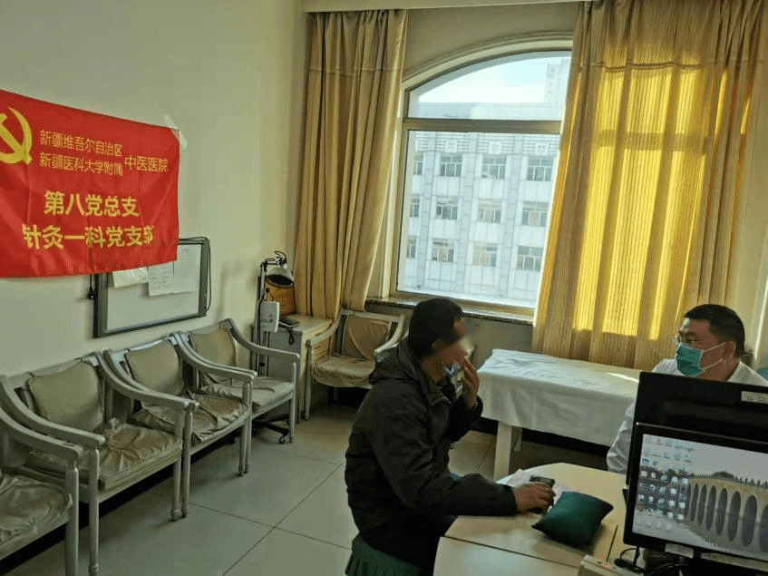 服务|【我为群众办实事】针灸专家义诊，服务百姓健康