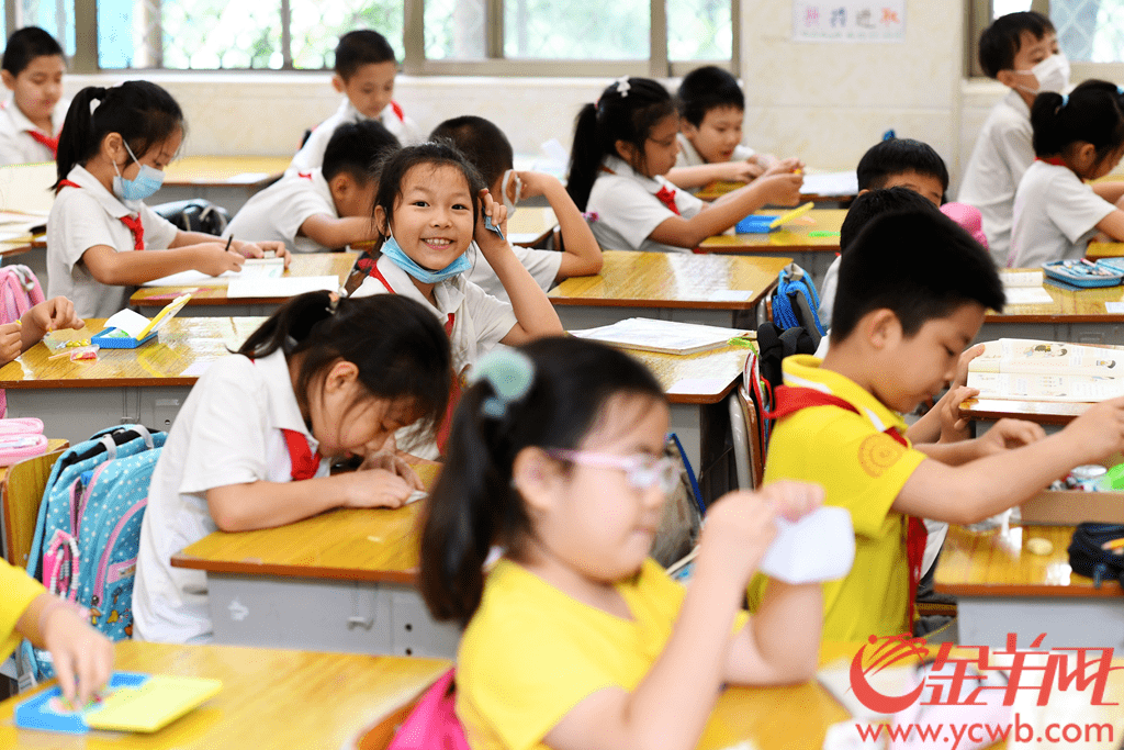 时间|广州多区发布学位预警， “人户一致”时间或影响入学资格