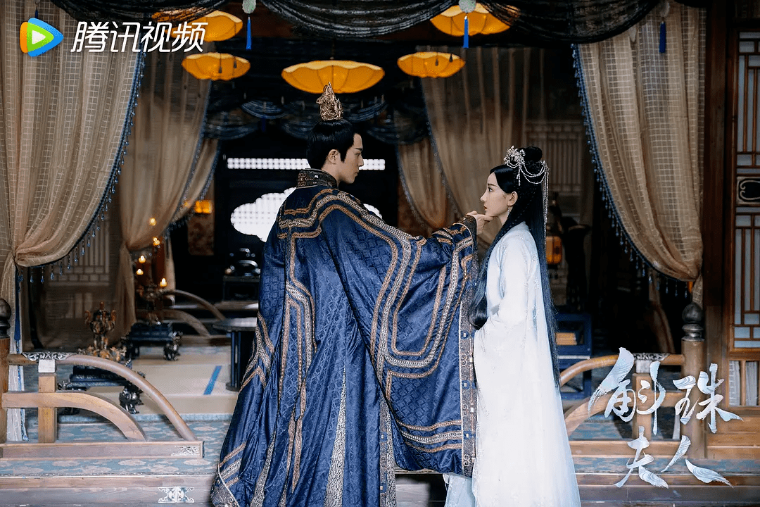 方诸|戳进来 | 《斛珠夫人》：高虐好嗑，入股不亏！