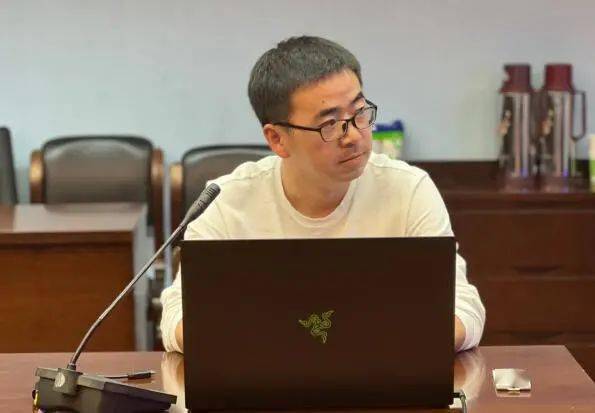 李小军同学作小组报告浙江师范大学边疆研究院博士生陈笑竹提出日本