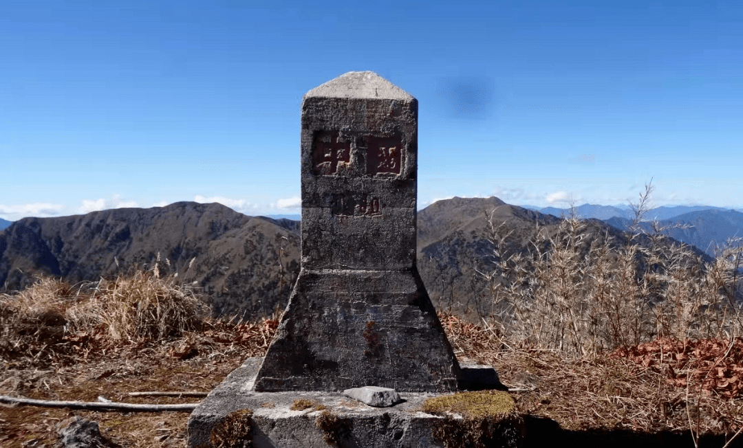 我与国旗共巡边 | 匹河怒族乡开展巡边巡界工作 筑牢疫情防控防线