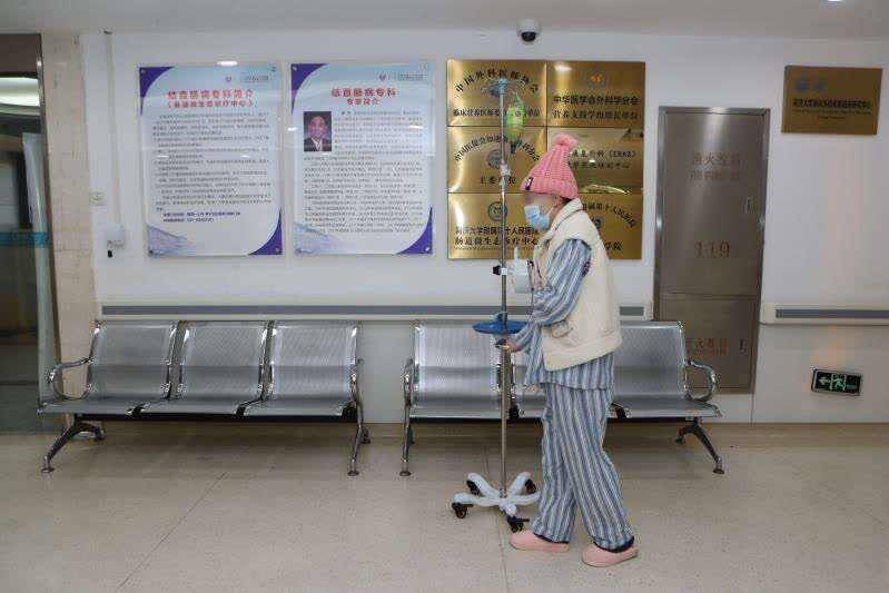 肠道|“便秘神药”小粉丸惹争议，一姑娘日吞100粒致排便困难