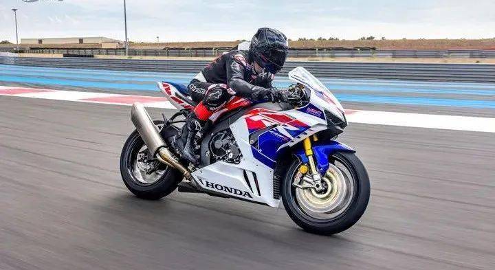 火刃!YYDS!本田发布CBR1000RR-R 火刃SP 30 周年纪念版!_搜狐汽车_搜狐网