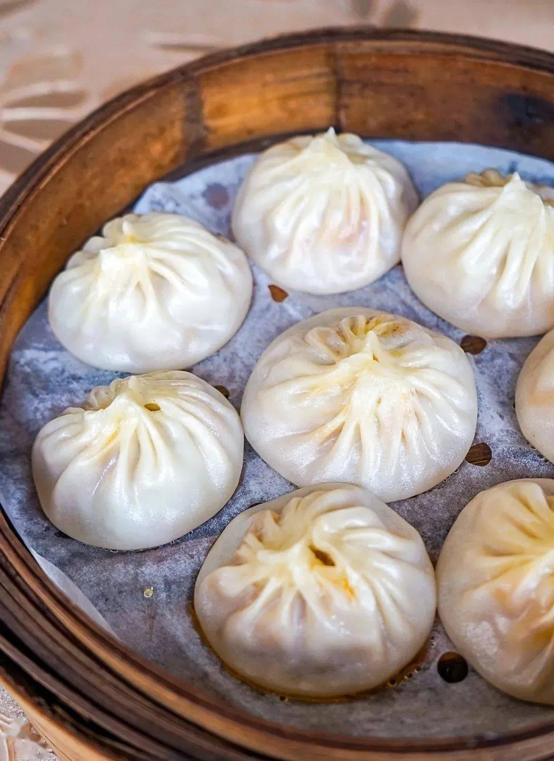 经典沪味,口口爆汁!信宜鲜园上海灌汤包11月27日约定你!