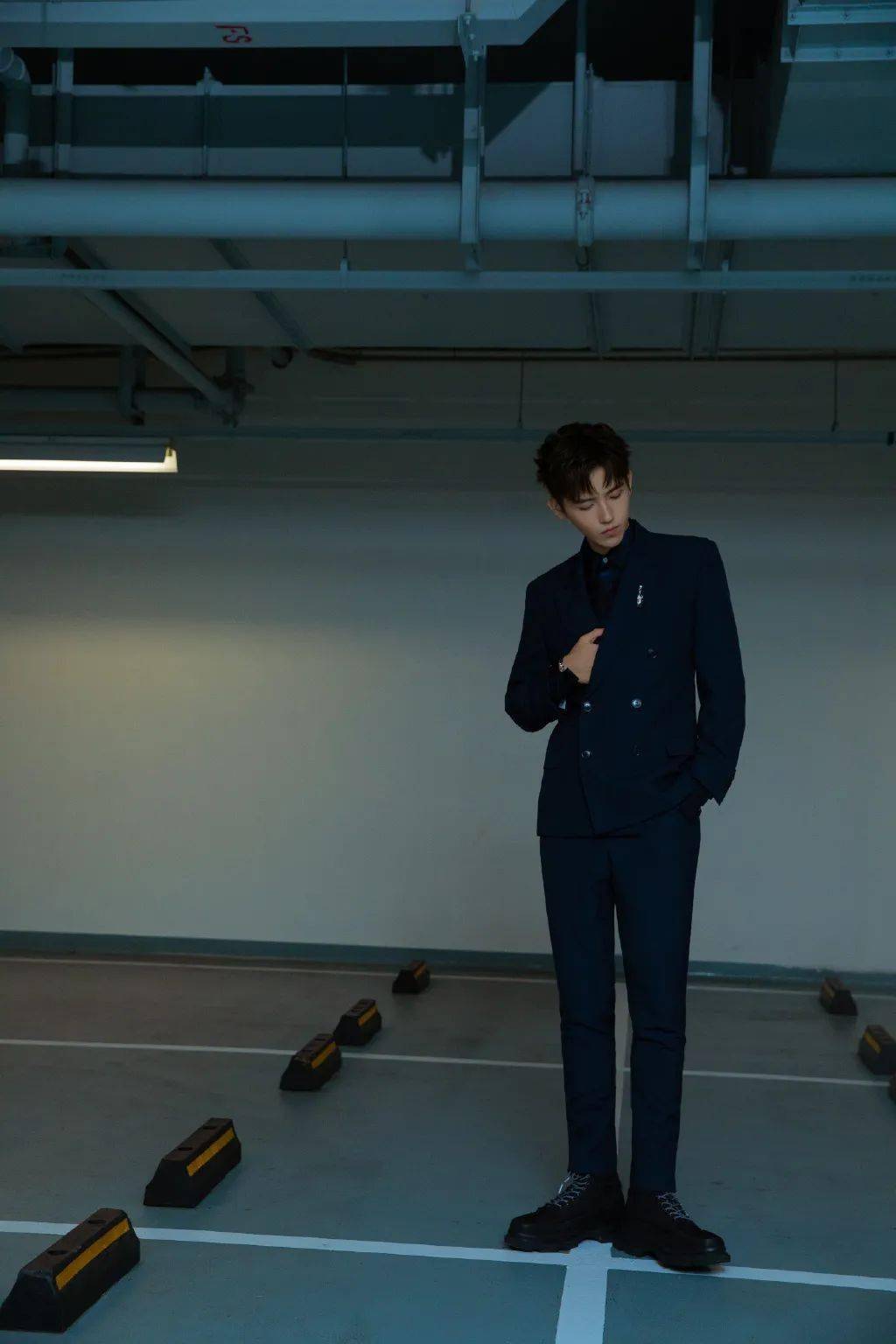 fan动态丨炫酷的停车场大片_造型_张彬彬_氛围