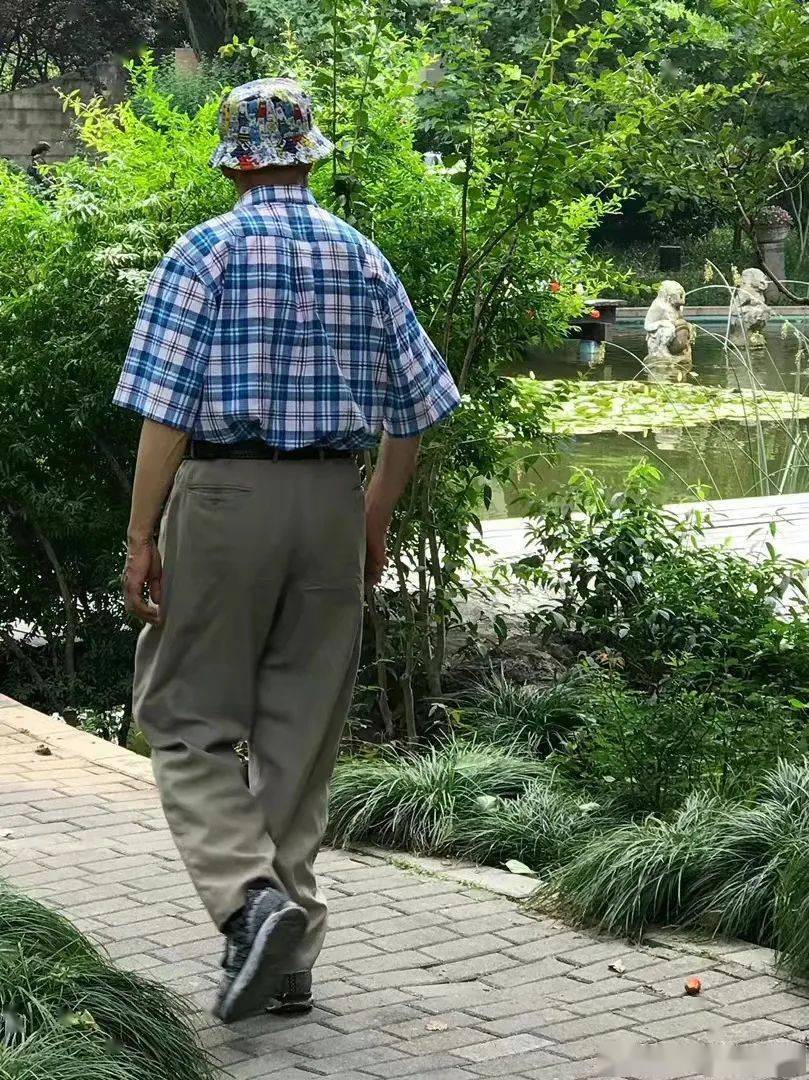 时装 别样“上海弄潮儿”
