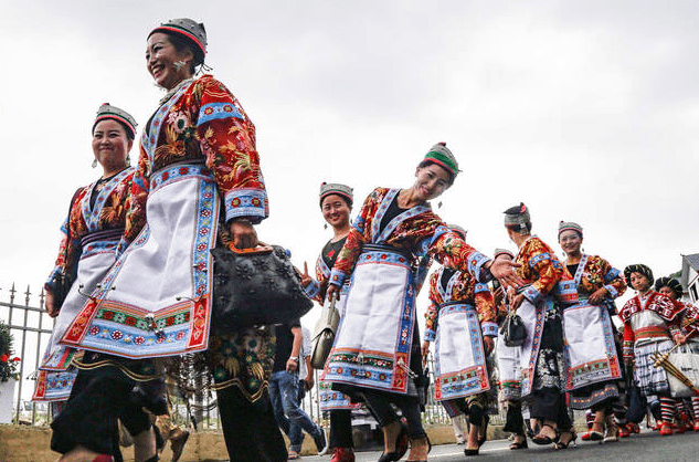 安顺宝藏共享非遗丨苗族跳花节这个好玩的节日也是苗族非遗的万花筒