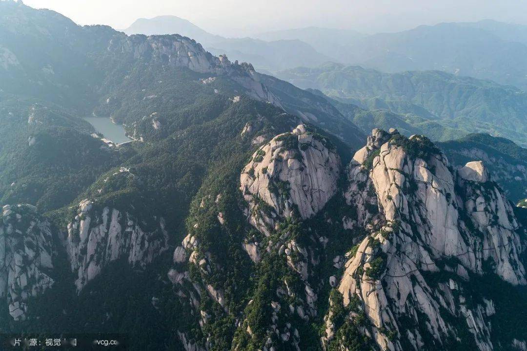 花岗岩地貌名山图片