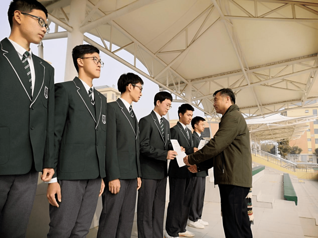 南师附中秦淮科高中学生参加秦淮区,南京市校园篮球联赛喜获佳绩_比赛