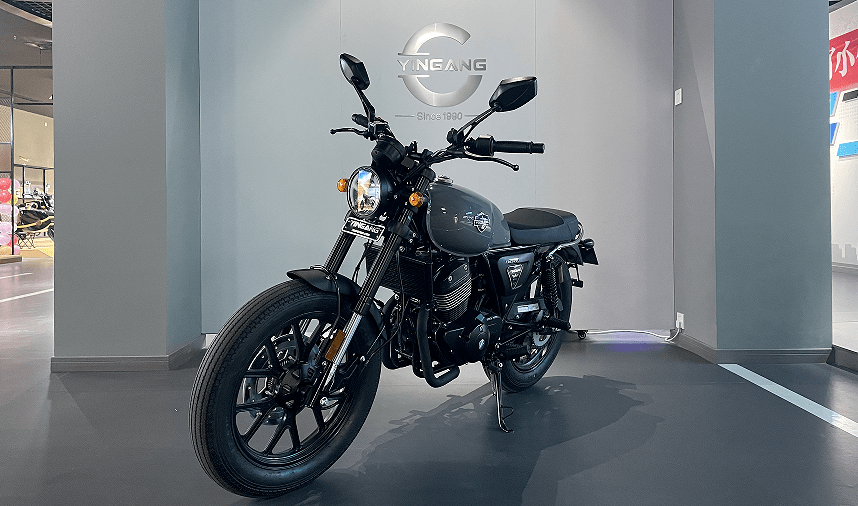 用色彩编织而成复古印记聊聊银钢新版拿铁双缸250的潮