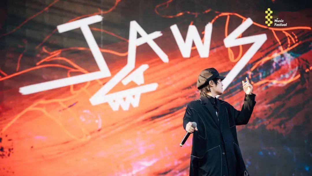 白鲨jaws音乐是我们超越生活的反引力