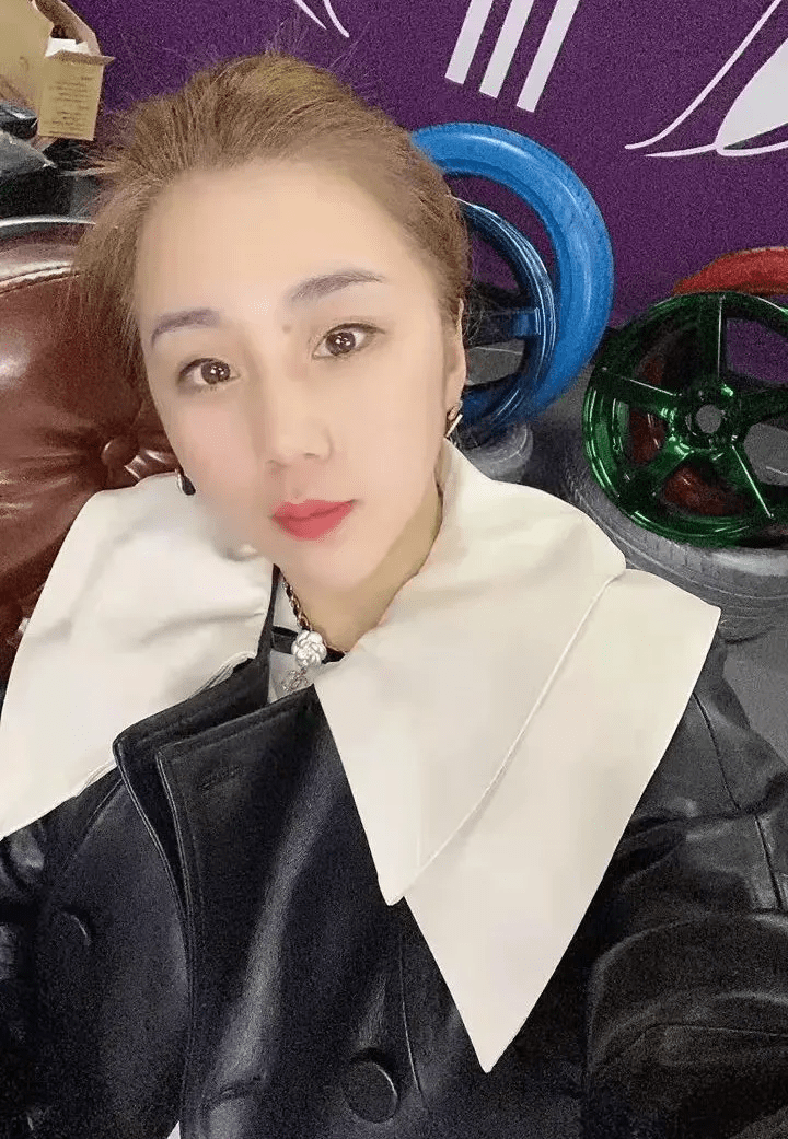123万被选中的主播露露