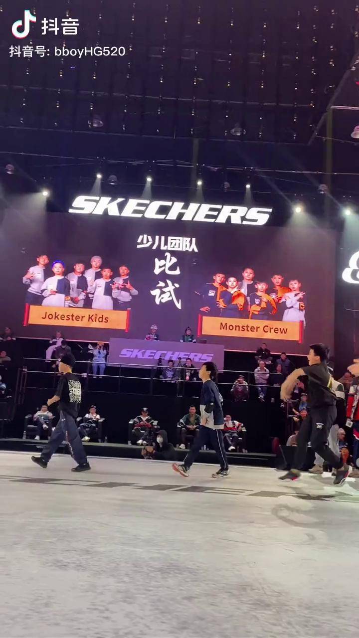 街舞江苏10岁街舞少年吴诗豪用舞技证明中国街舞不比外国差希望大家为