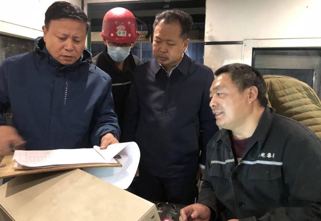 决战秋冬防 | 薛将军夜查部分企业重污染天气应对工作_河津_焦化_的
