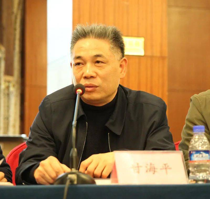 动态黄派整形美容出版座谈会在南昌举行