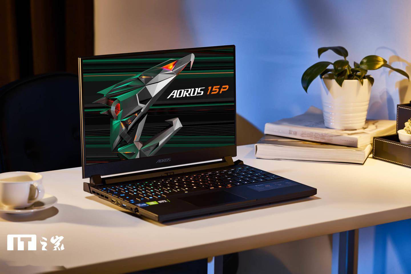 【IT之家开箱】11 代酷睿性能王者，技嘉 AORUS 15P XD 图赏