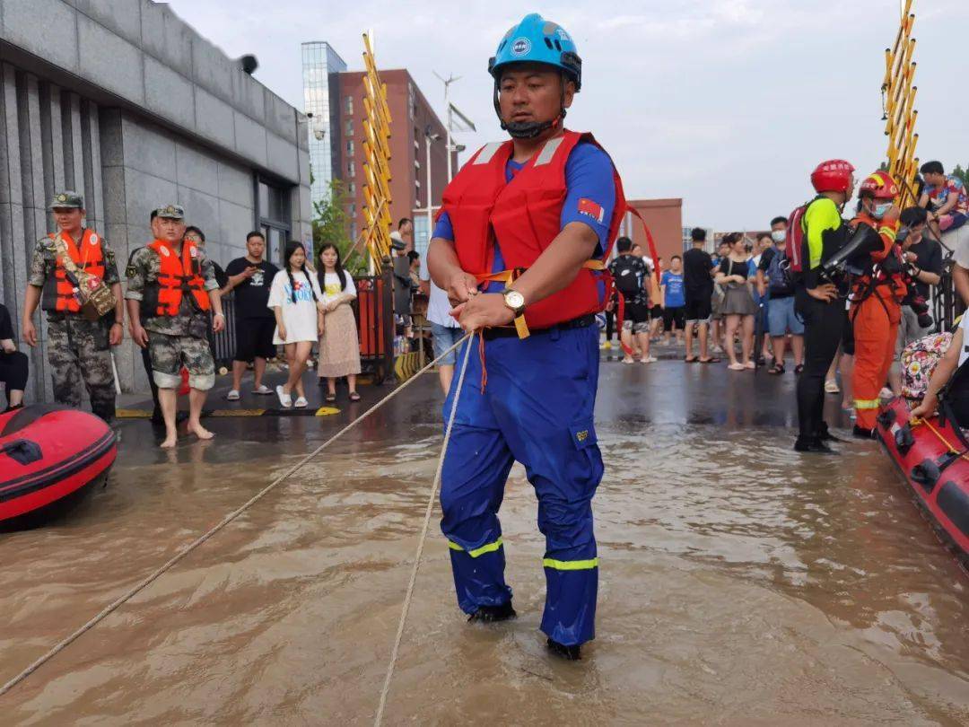 浪尖上的逆行者2021年9月16日上午10点多,渠慎明