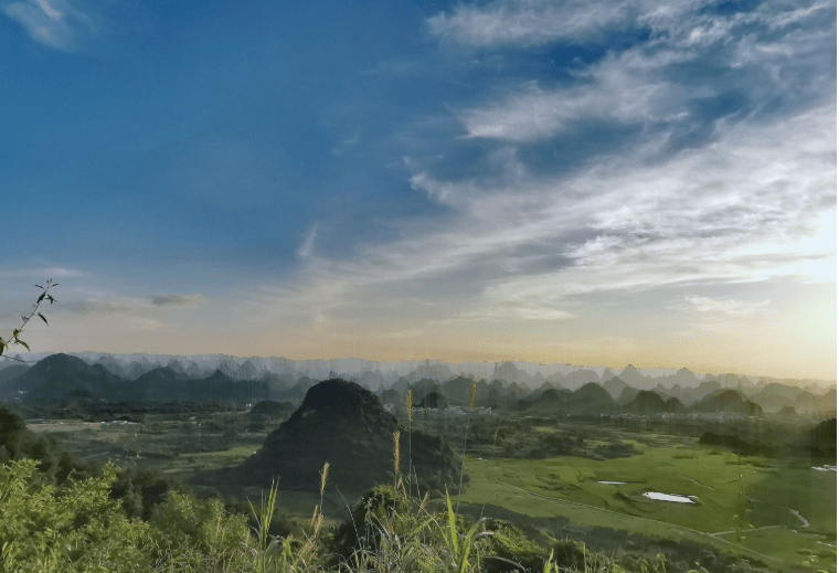 中国最美峰林奇观—阳朔葡萄峰林