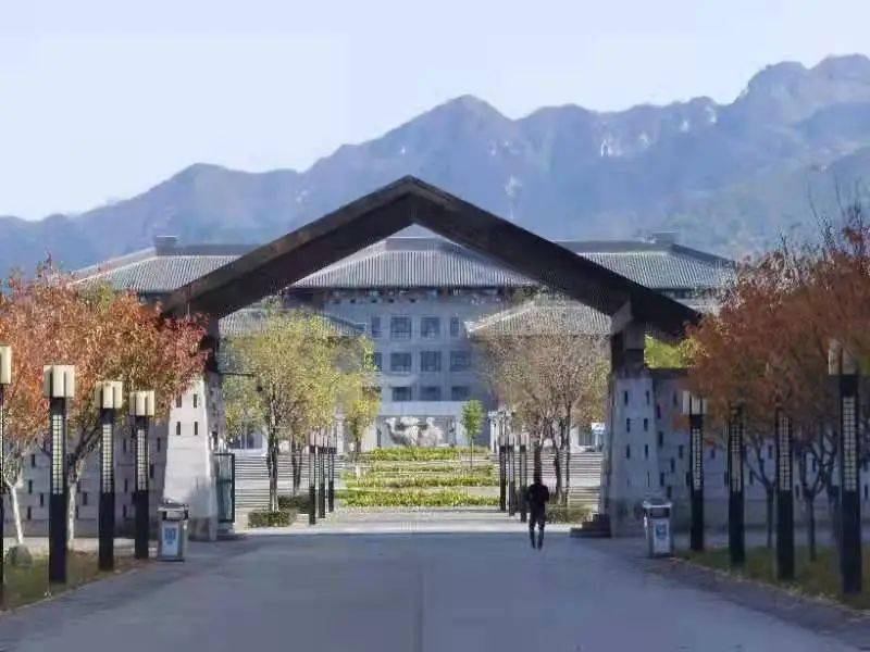 难得一遇对称日建大之美中式美