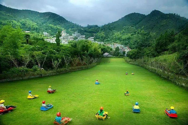 six田畈街镇广联农业广联农业地处鄱阳县田畈街镇,有着明显的区位优势