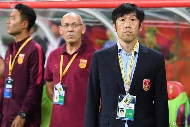 微博|李铁下课。李霄鹏，下课？