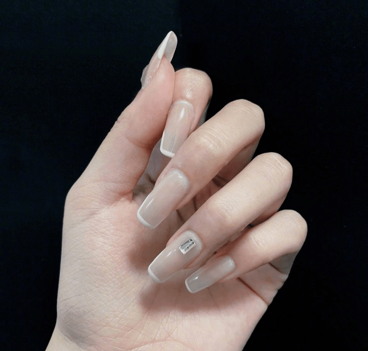 价钱均价19.9，一样价钱，你选发福奶茶还是款式无限的穿戴美甲？