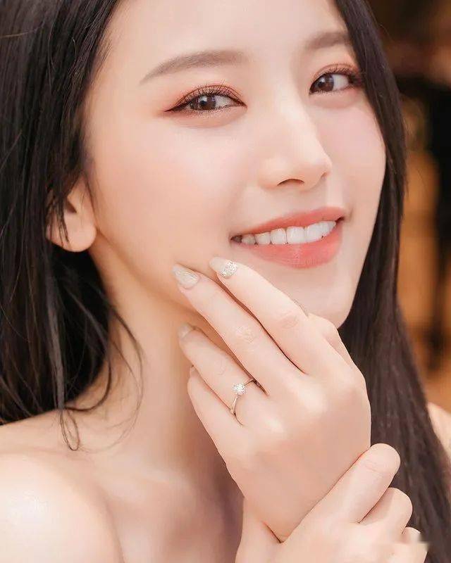 百花体坛台北校花蔡瑞雪爱好运动阳光不失性感