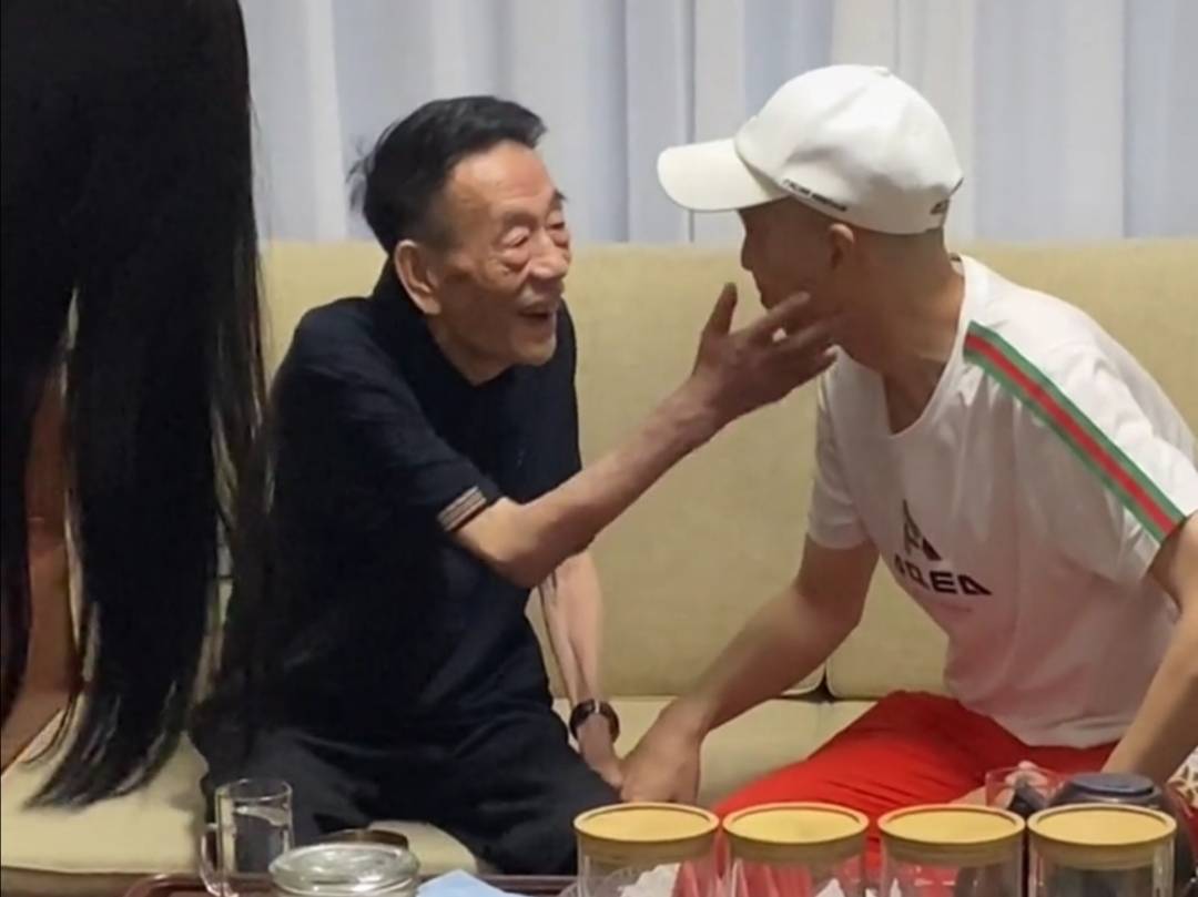 杨议韩兆和好条子哥韩兆探望杨议父亲断交7年两兄弟终回头